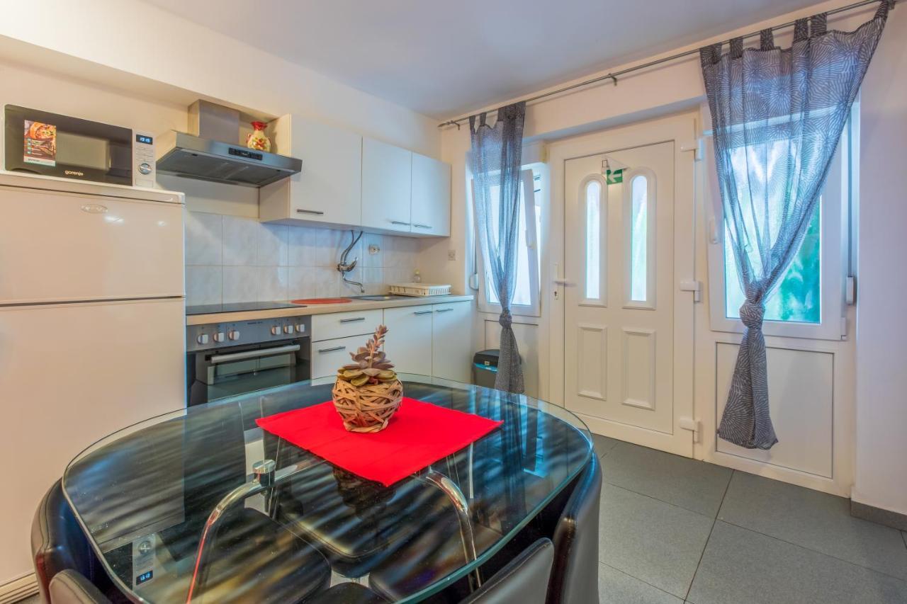 Apartmani Visnja Crikvenica Exteriér fotografie